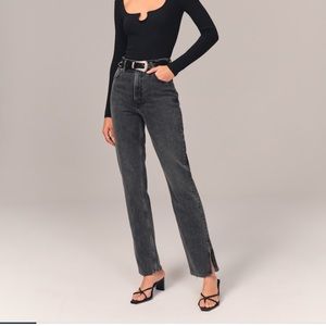 Abercrombie 90s Ultra High Rise Straight Jean